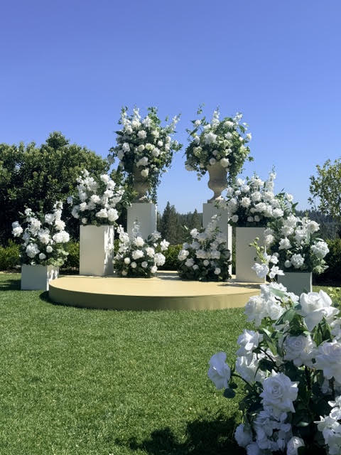 +24" White Pedestal (2) (+$100.00)