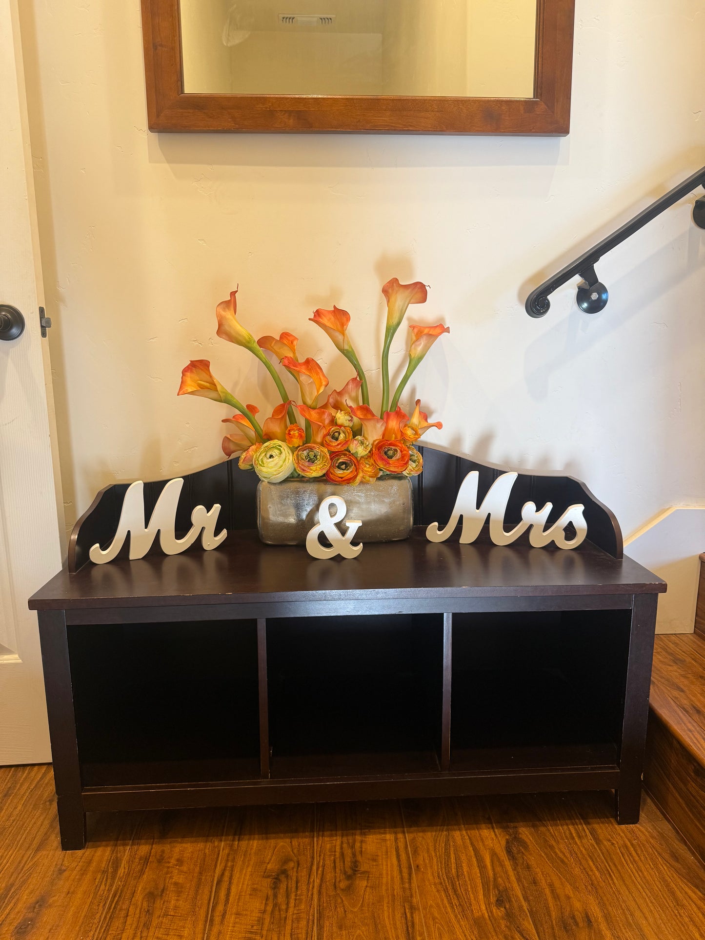 Mr & Mrs Wood Sign