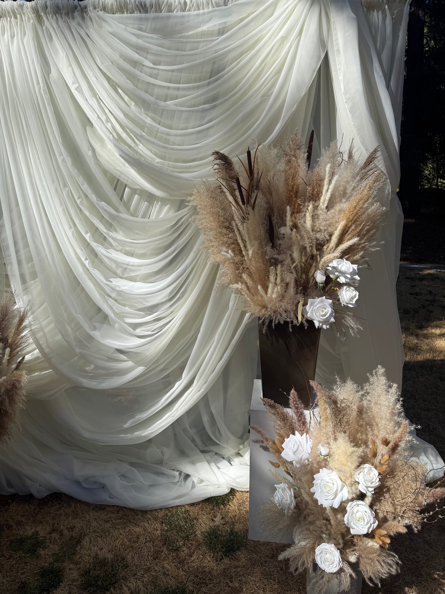 (4) Wildest Dreams Urns