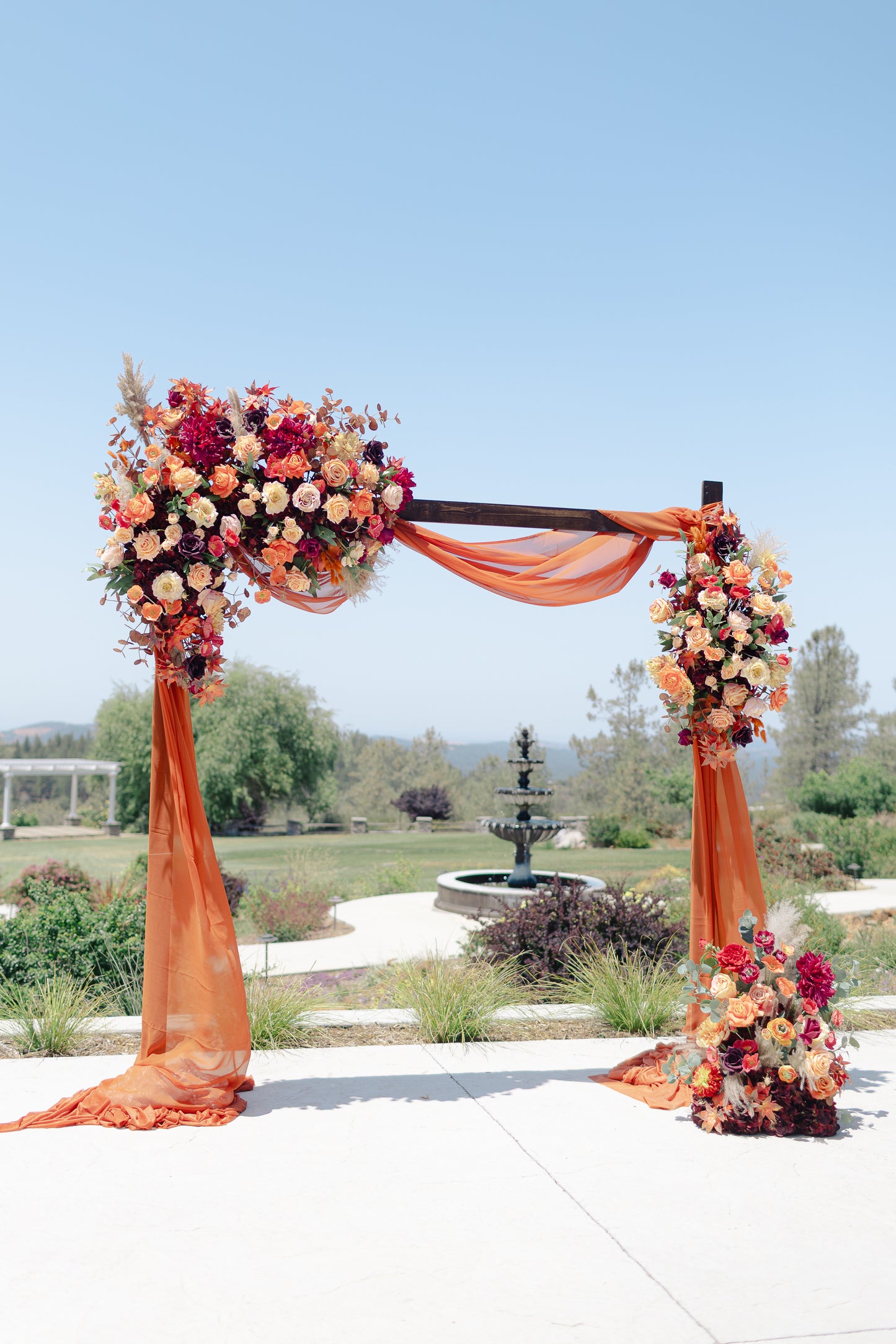 Evermore Arch Adornment