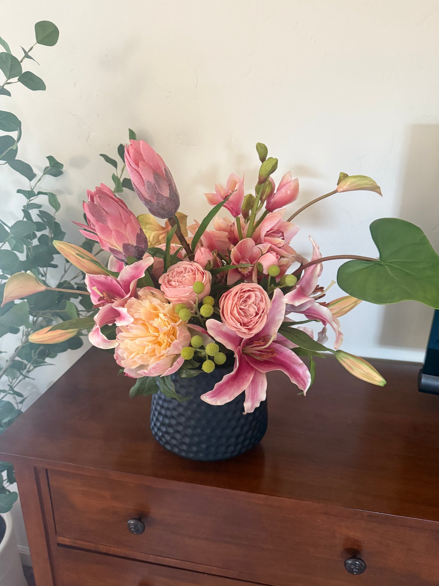 Blush Tropic- Large stationary arrangement