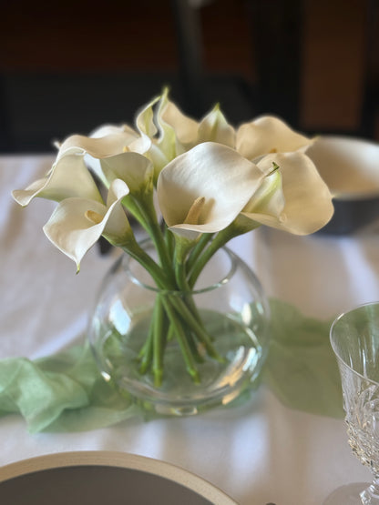White Calla Lilies- small stationary arrangement