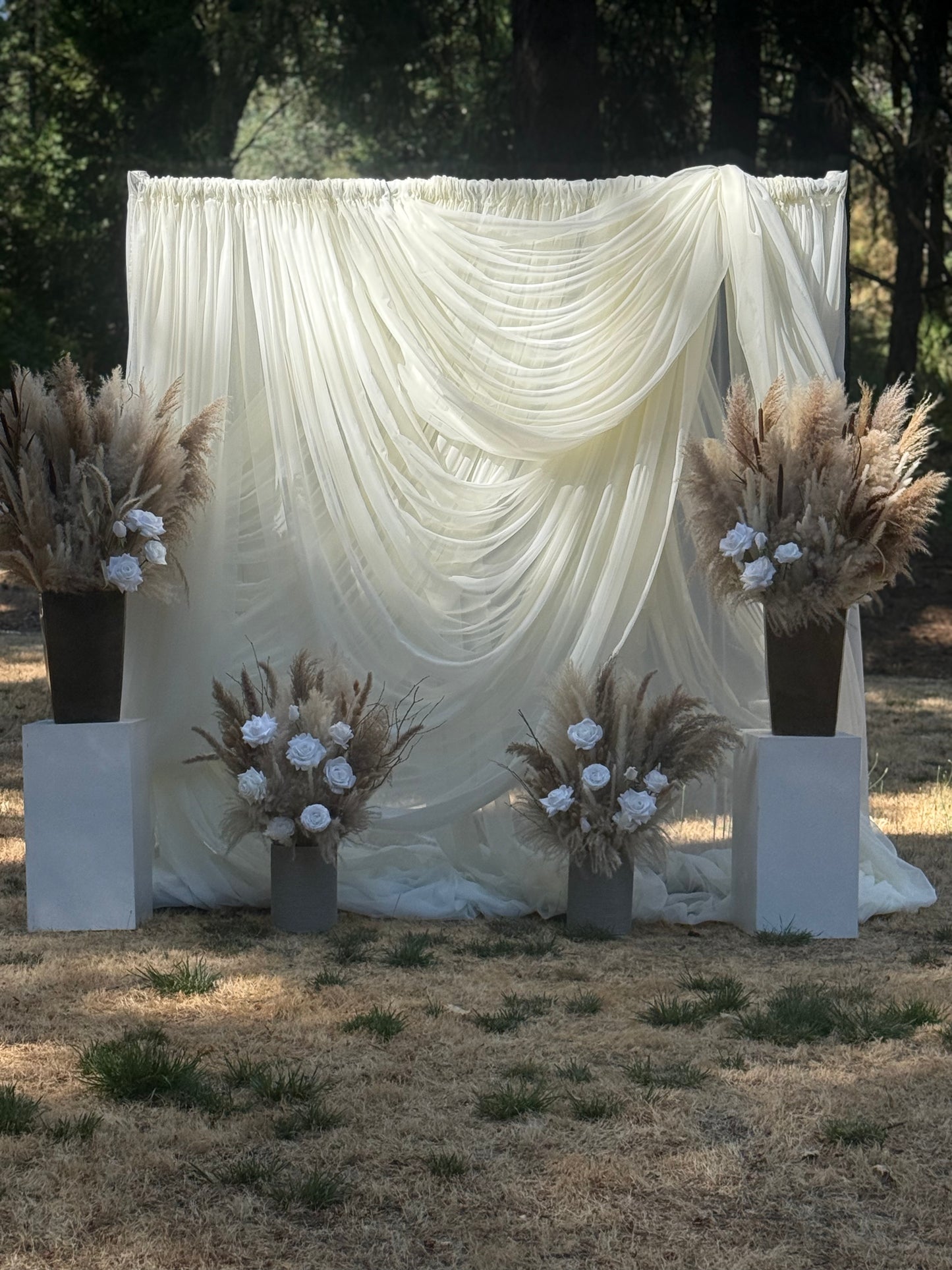 (4) Wildest Dreams Urns