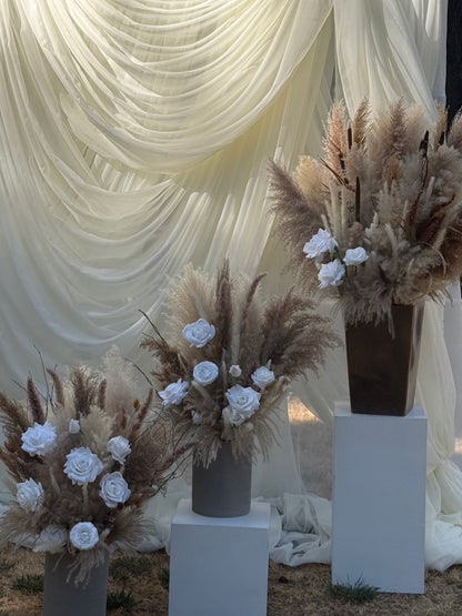 Wildest Dreams Urns (4)