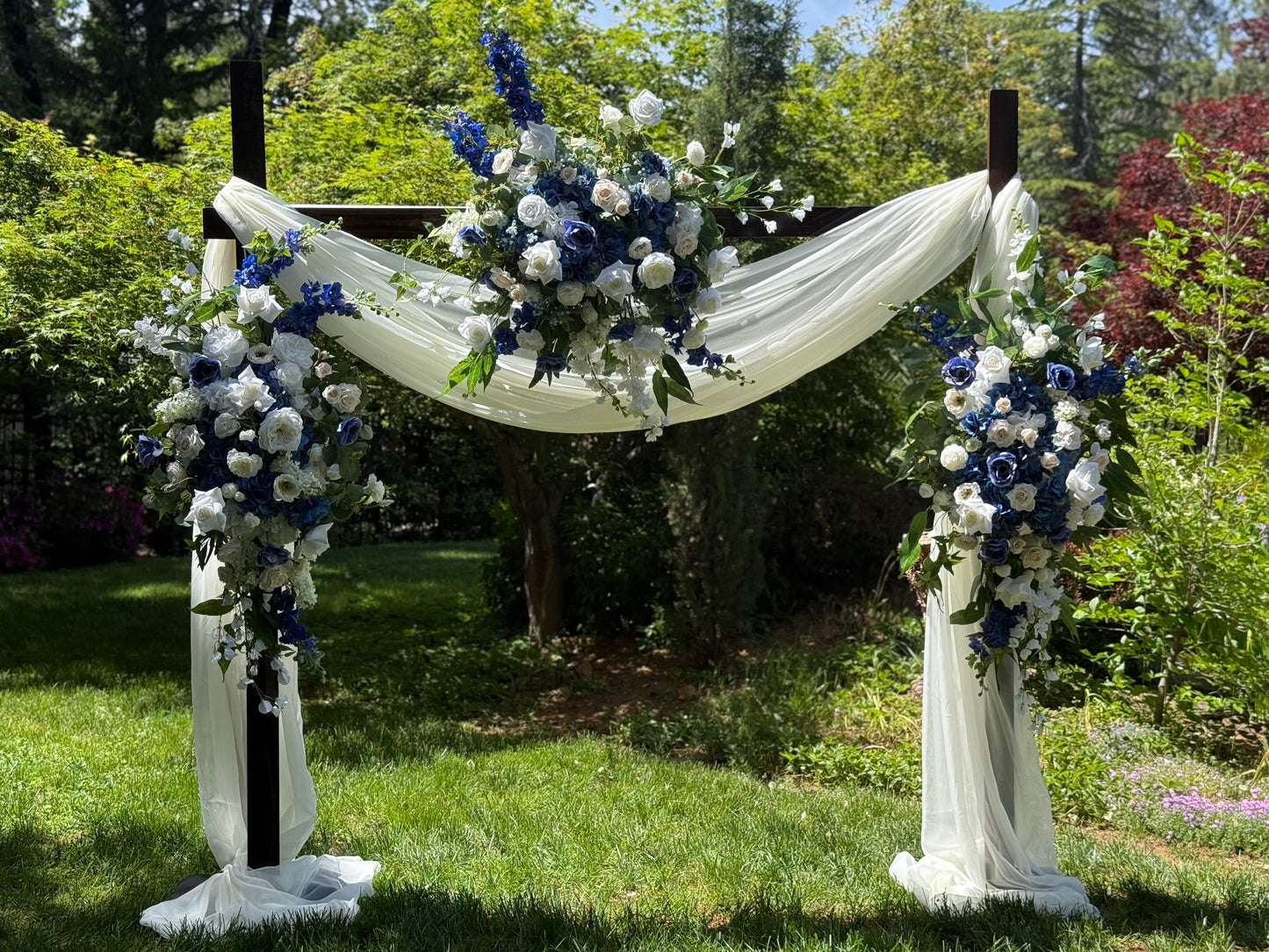 Sweet Nothings Arch Adornment