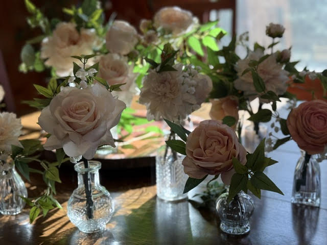 (12) Pink Rose, Ranunculus and Dahlia centerpiecese